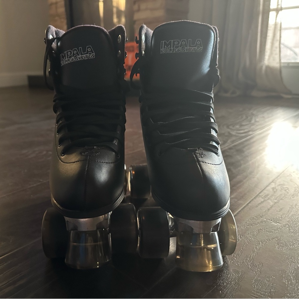 black roller skates size 7 womans